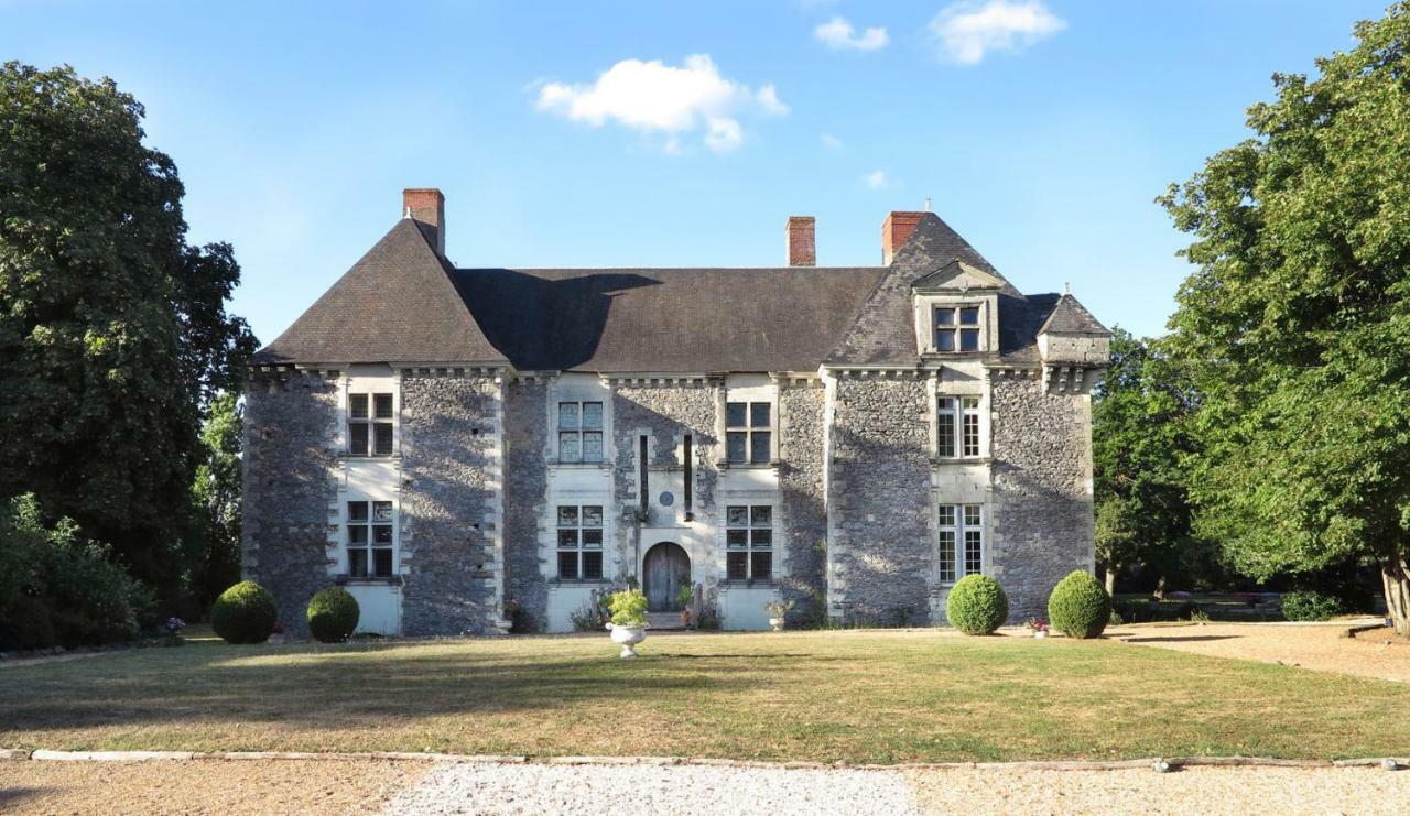 Chateau De La Fresnaye Bed and Breakfast Saint-Aubin-de-Luigné Esterno foto